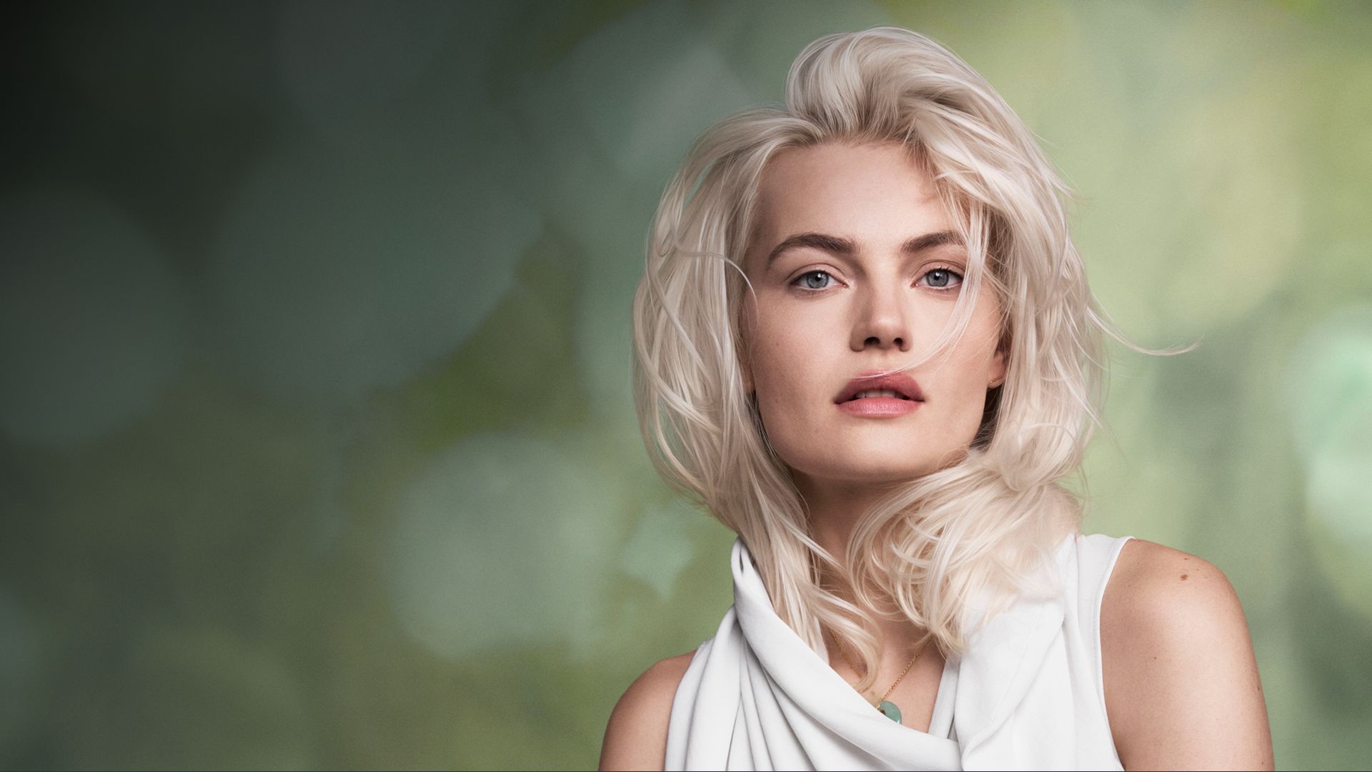 Résultat de coloration blond platine réalisé chez Maison Nuance